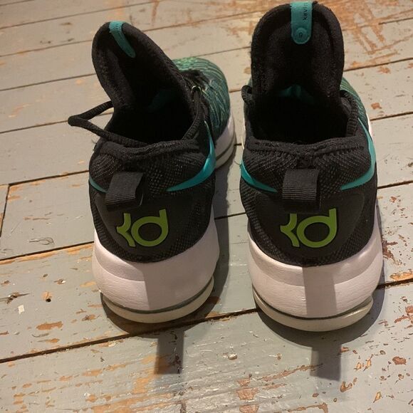 Kevin Durant Nike shoes - Picture 5 of 9